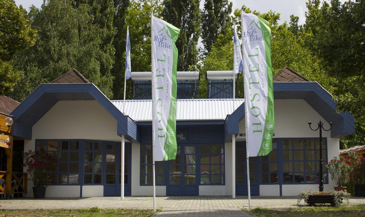 Blue Bike Hostel Balatonszárszó المظهر الخارجي الصورة