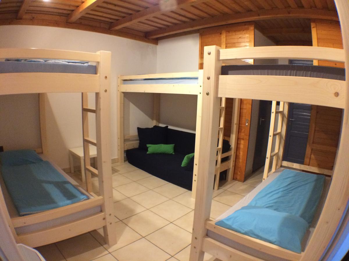 Blue Bike Hostel Balatonszárszó المظهر الخارجي الصورة